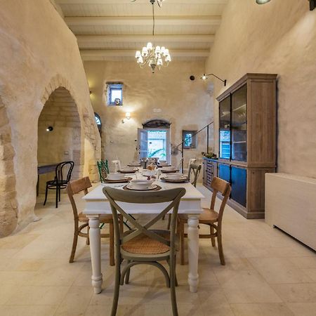 Terre Di Cavalusi Relais Guest House ดอนนาฟูกาตา ภายนอก รูปภาพ