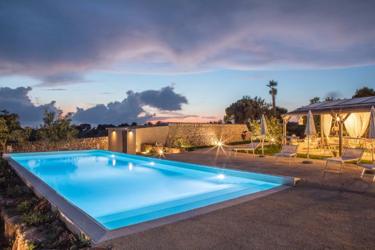 Terre Di Cavalusi Relais Guest House ดอนนาฟูกาตา ภายนอก รูปภาพ