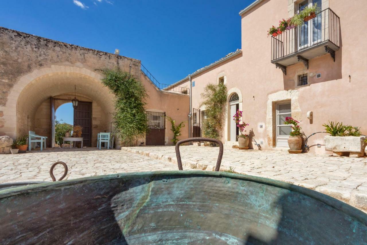 Terre Di Cavalusi Relais Guest House ดอนนาฟูกาตา ภายนอก รูปภาพ