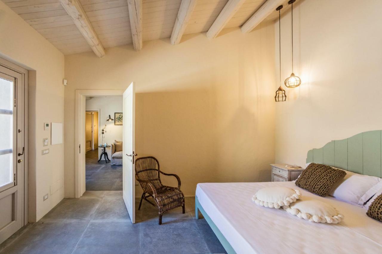 Terre Di Cavalusi Relais Guest House ดอนนาฟูกาตา ภายนอก รูปภาพ