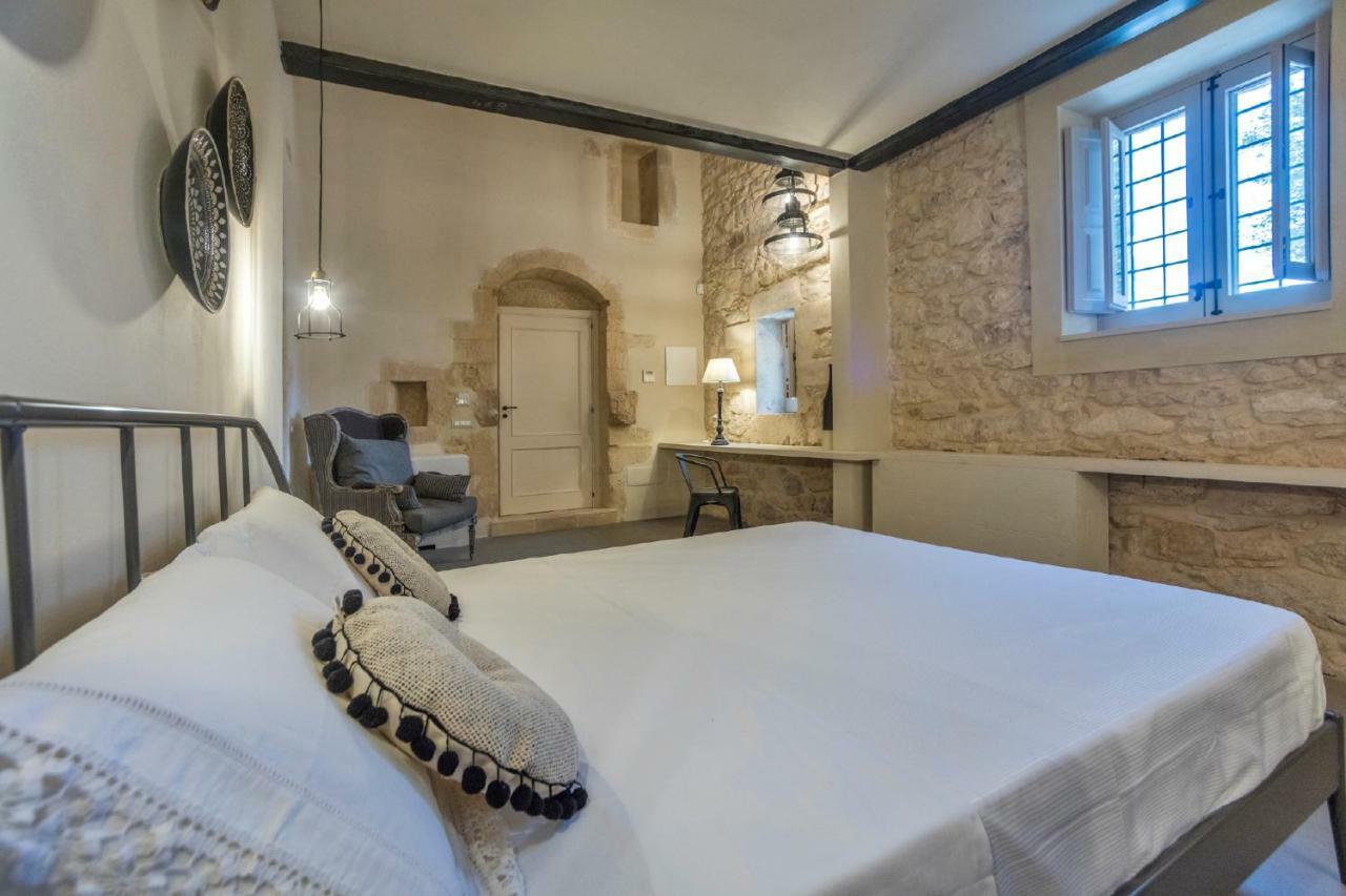 Terre Di Cavalusi Relais Guest House ดอนนาฟูกาตา ภายนอก รูปภาพ
