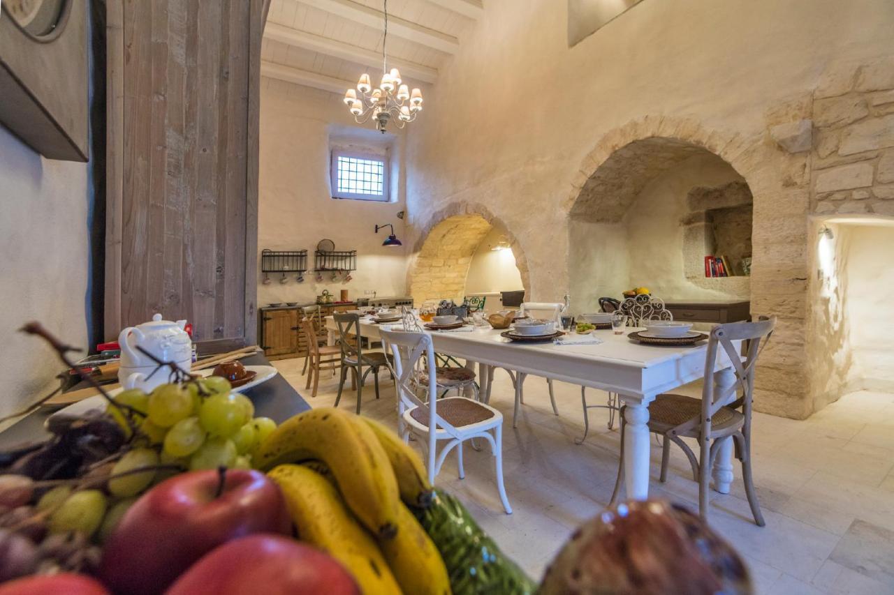Terre Di Cavalusi Relais Guest House ดอนนาฟูกาตา ภายนอก รูปภาพ