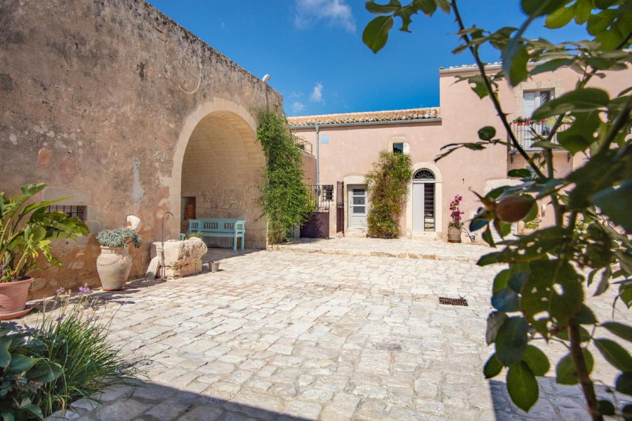 Terre Di Cavalusi Relais Guest House ดอนนาฟูกาตา ภายนอก รูปภาพ